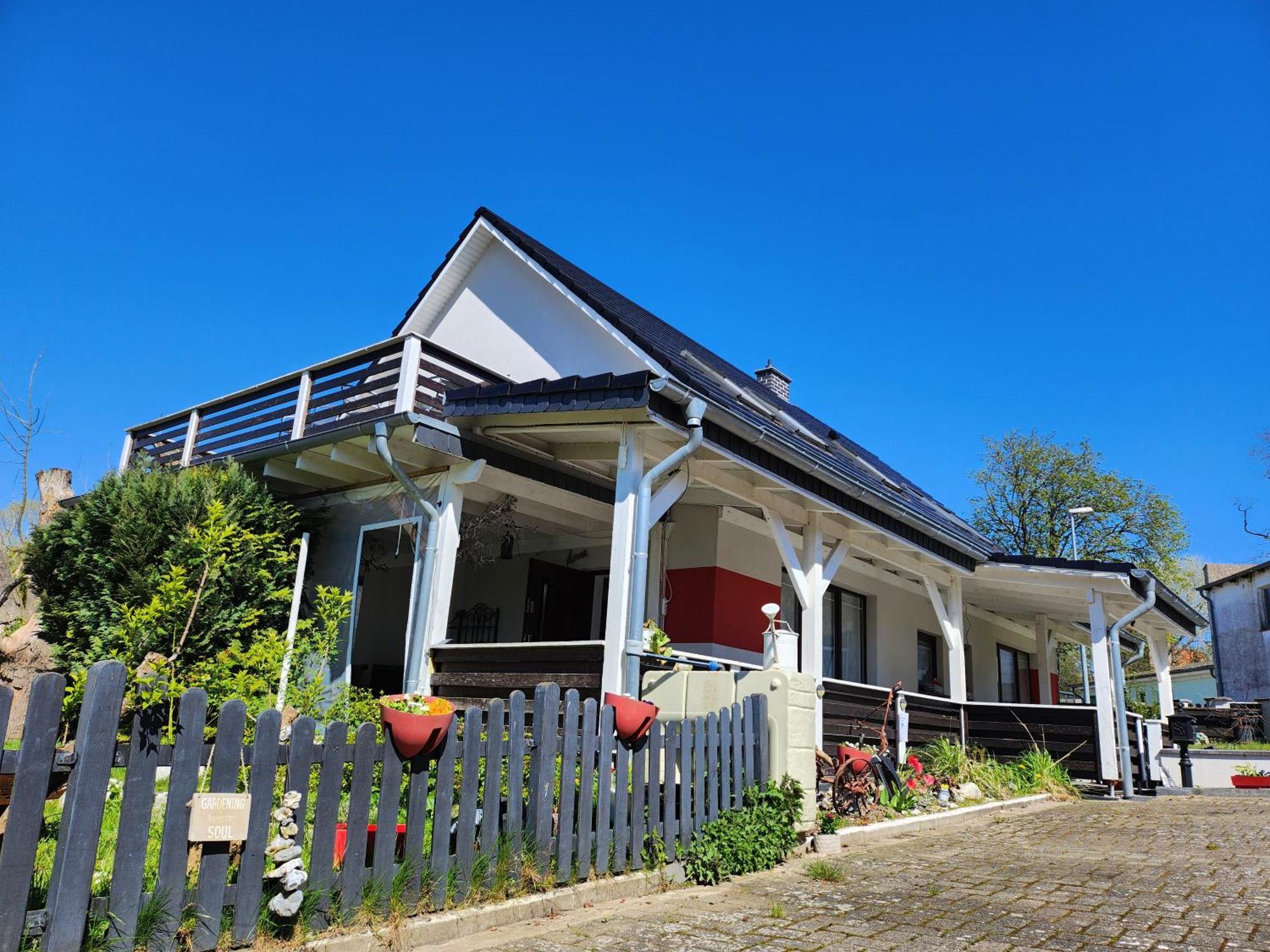 Ferienhaus Ani & Apartment Rustikal Patzig Luaran gambar